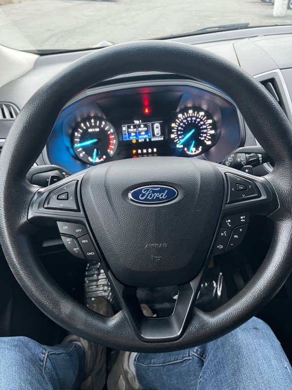 2017 Ford Edge Image 33