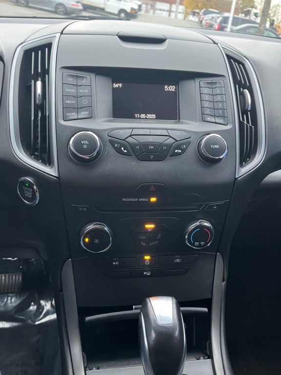 2017 Ford Edge Image 42