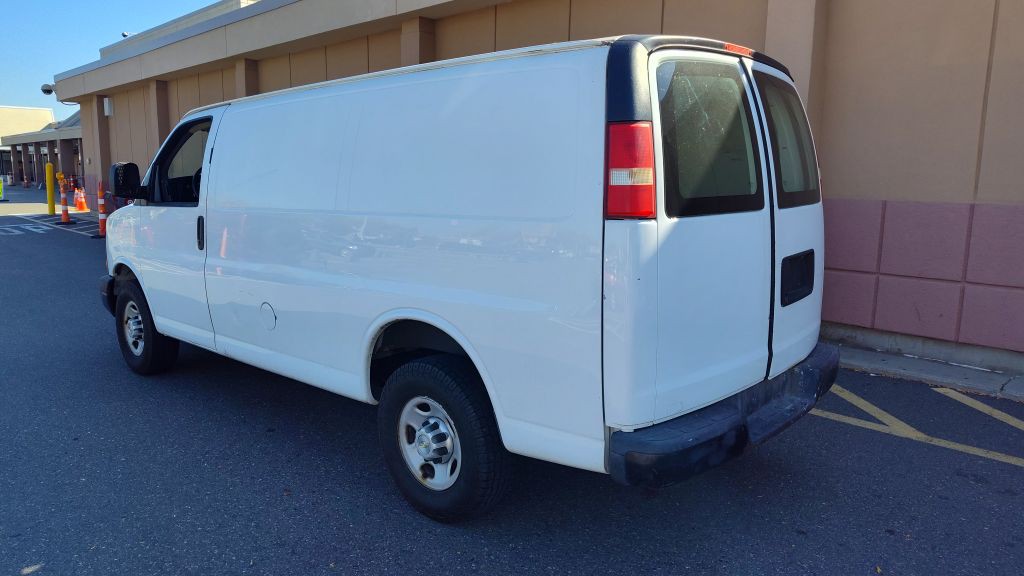 2014 Chevrolet Express Image 5