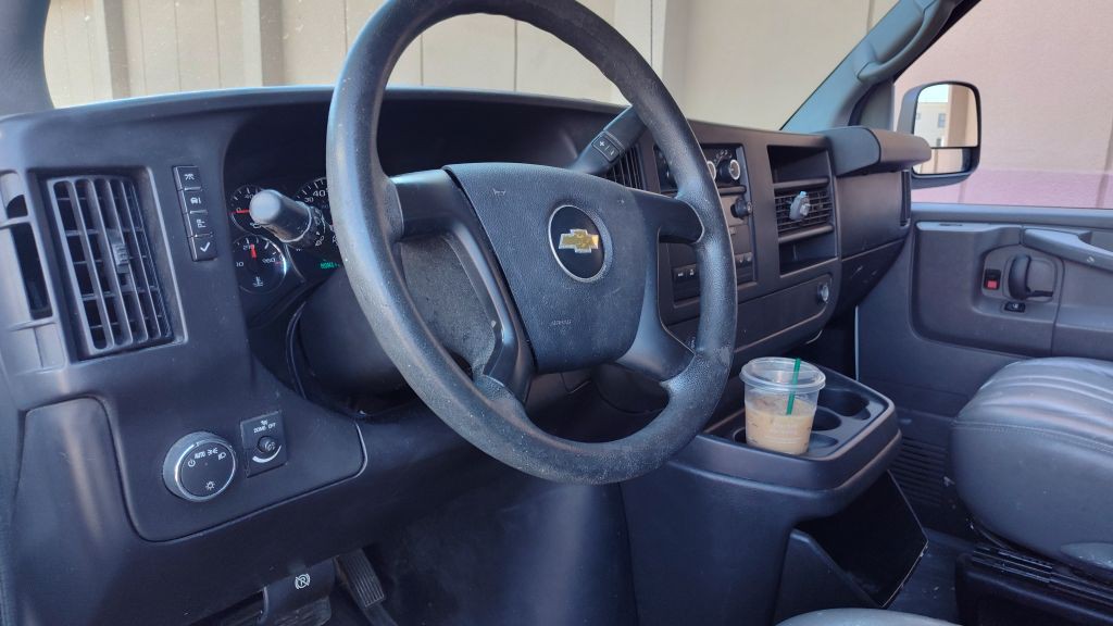 2014 Chevrolet Express Image 10