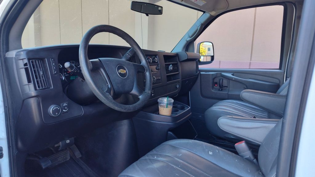 2014 Chevrolet Express Image 11
