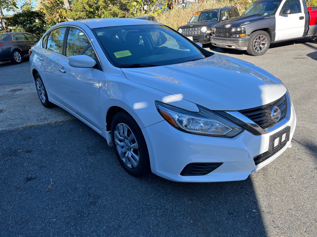2017 Nissan Altima Image 5