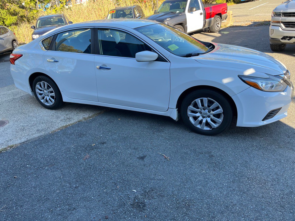 2017 Nissan Altima Image 6