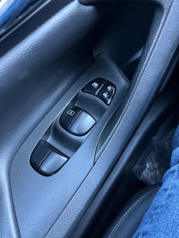 2017 Nissan Altima Image 23