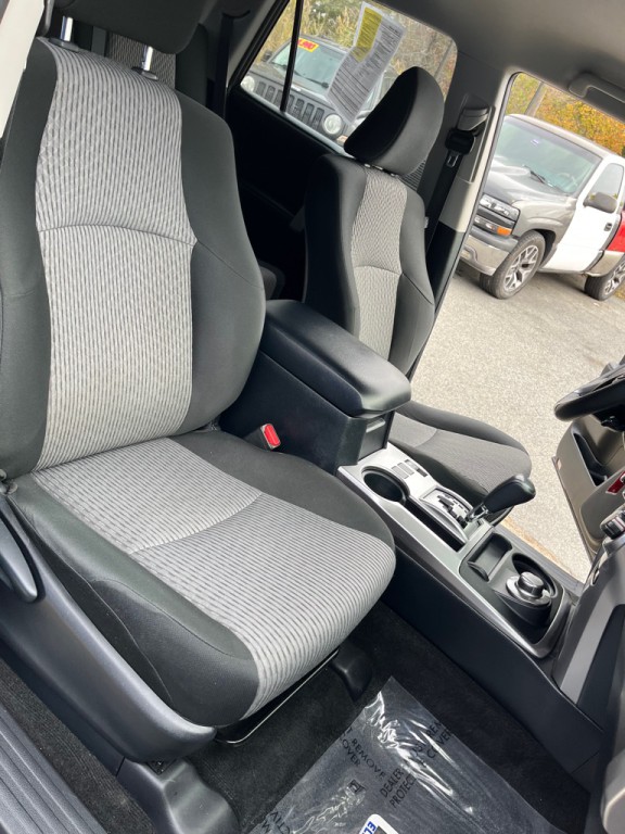 2021 Toyota 4Runner Image 15