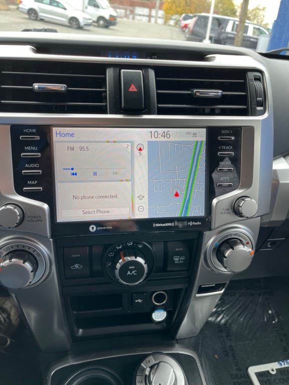 2021 Toyota 4Runner Image 21