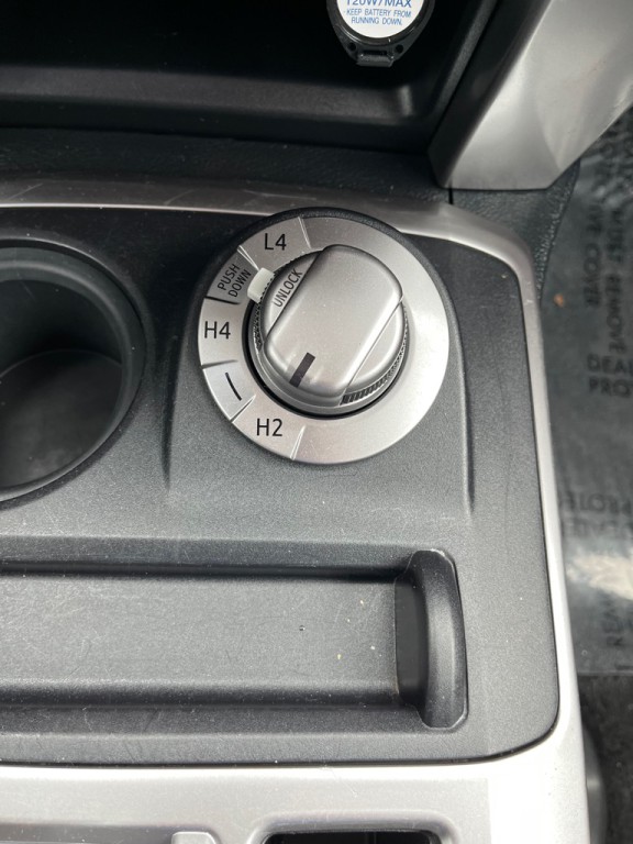 2021 Toyota 4Runner Image 25