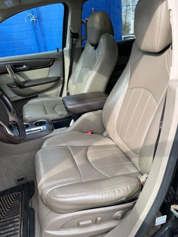 2016 GMC Acadia Image 10