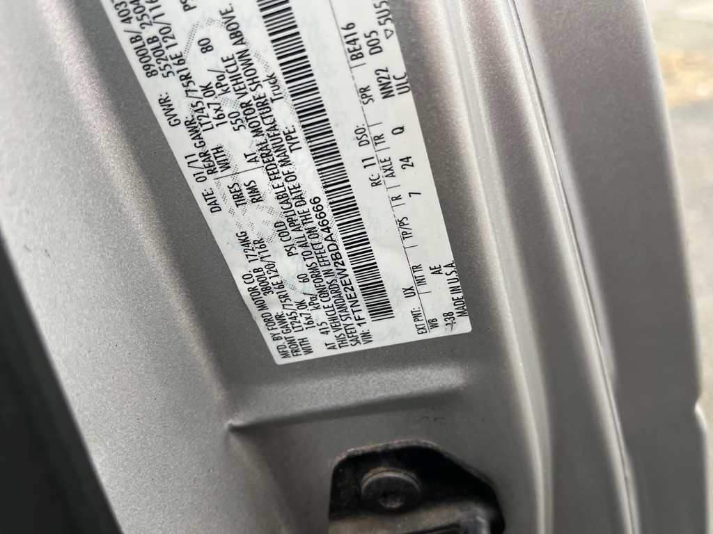 2011 Ford Econoline Image 14