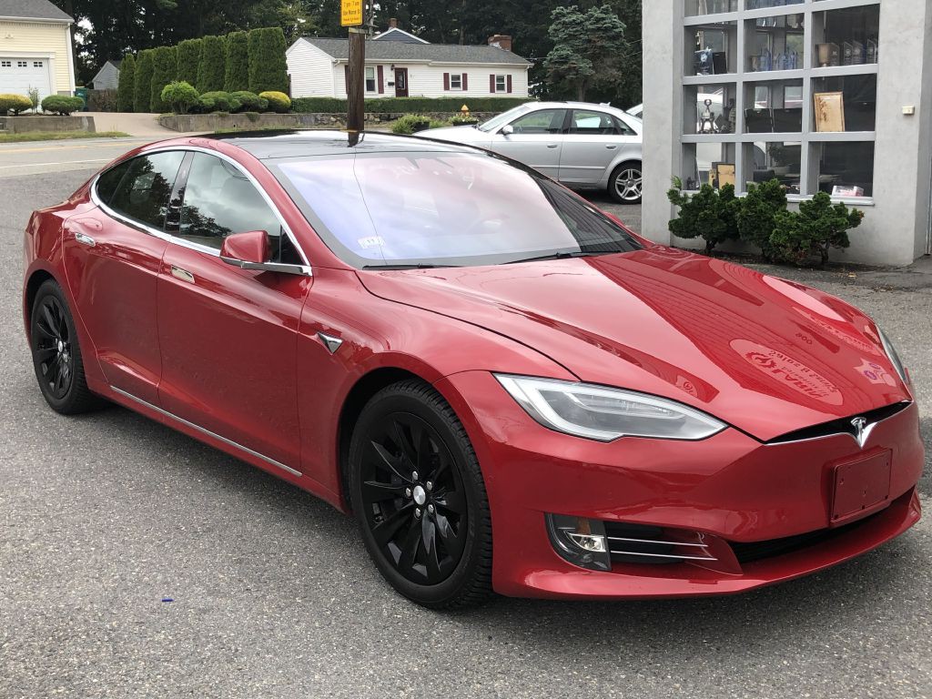 2017 Tesla Model S Image 1