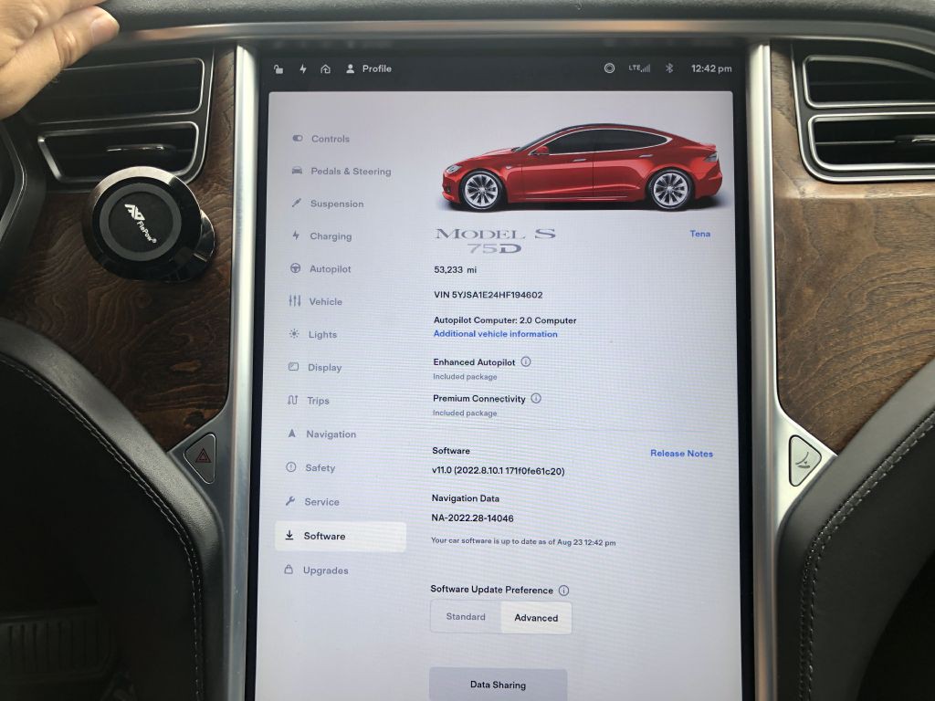 2017 Tesla Model S Image 24