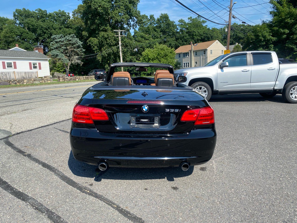 2013 BMW 3 Series Image 14
