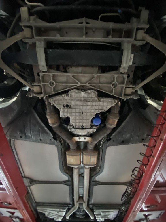2004 Chevrolet Corvette Image 17