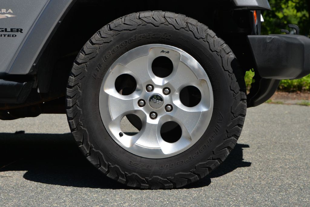2013 Jeep Wrangler Unlimited Image 11