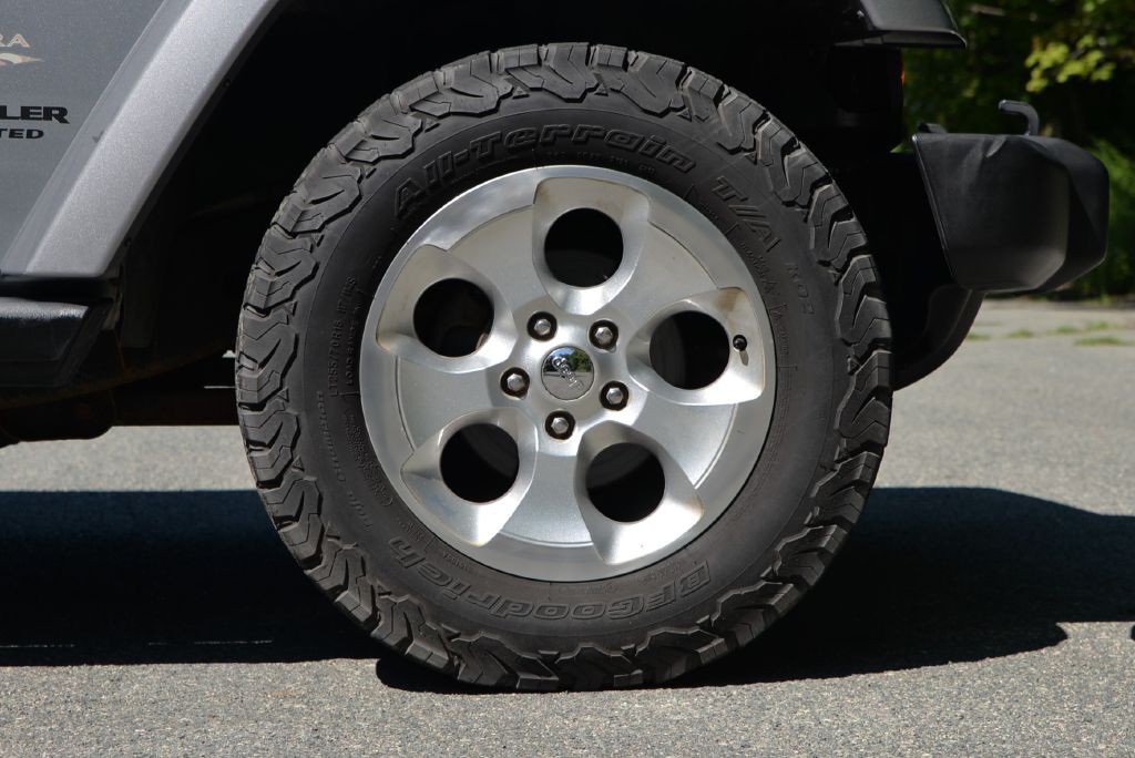 2013 Jeep Wrangler Unlimited Image 12
