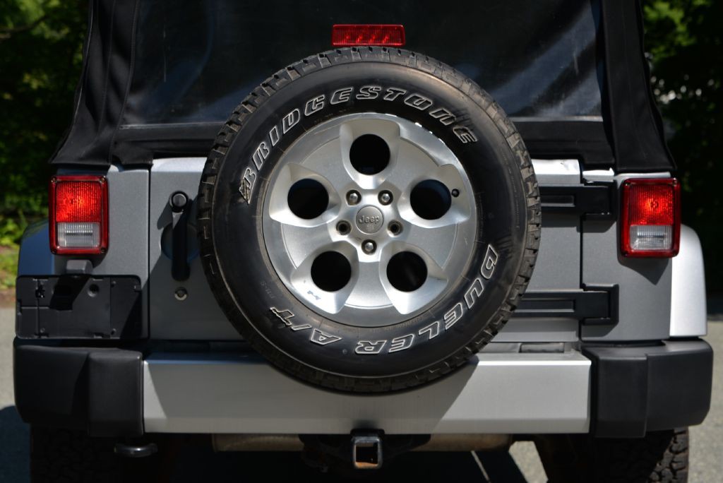 2013 Jeep Wrangler Unlimited Image 15