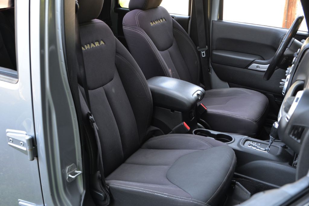 2013 Jeep Wrangler Unlimited Image 21
