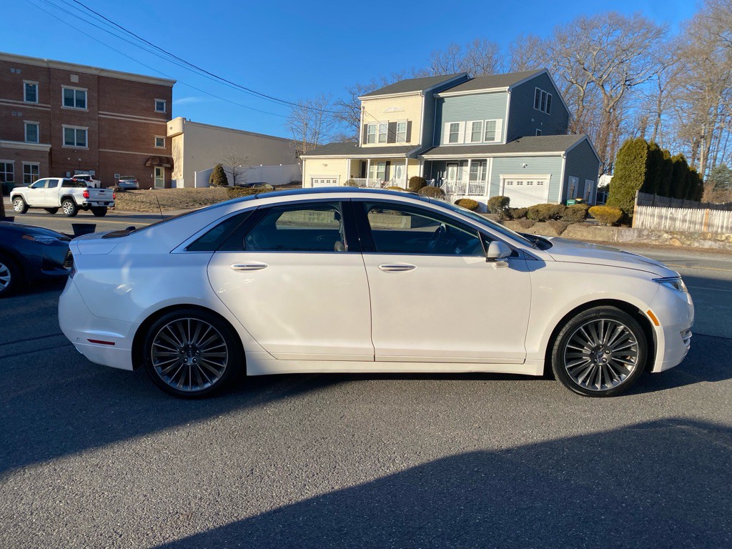 2013 Lincoln MKZ Image 8