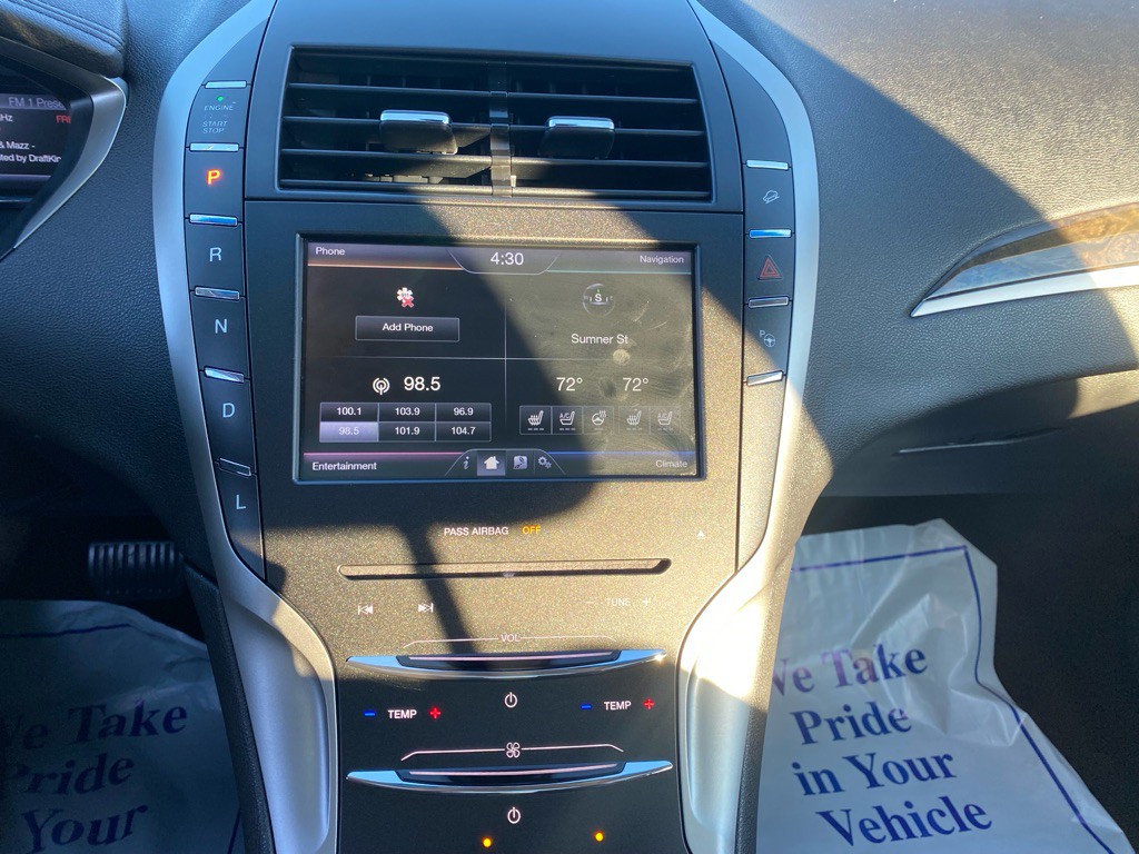 2013 Lincoln MKZ Image 28