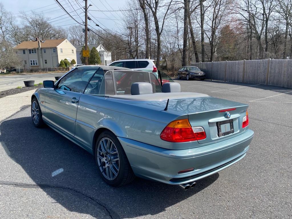 2003 BMW 3 Series Image 3