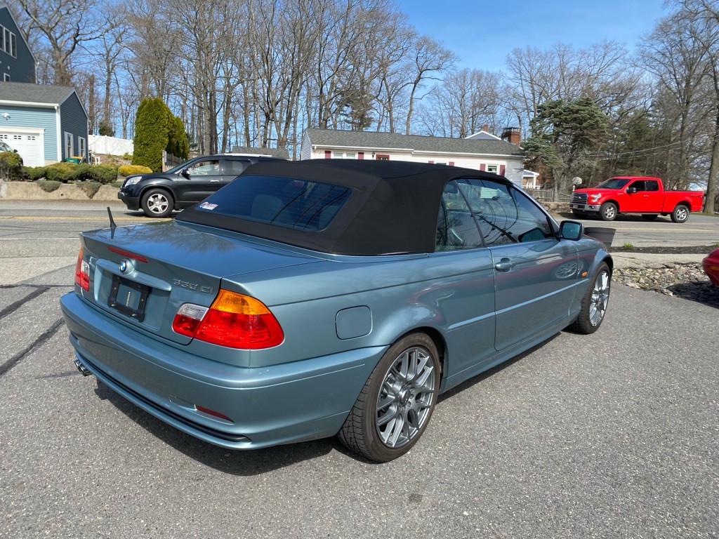 2003 BMW 3 Series Image 12