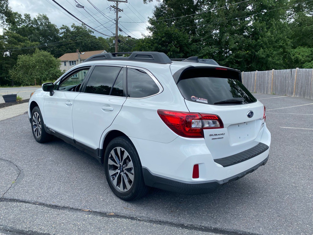 2016 Subaru Outback Image 3
