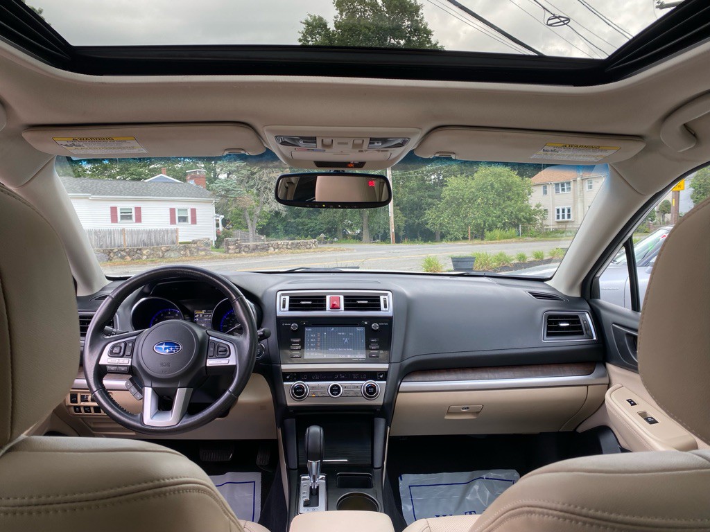 2016 Subaru Outback Image 17