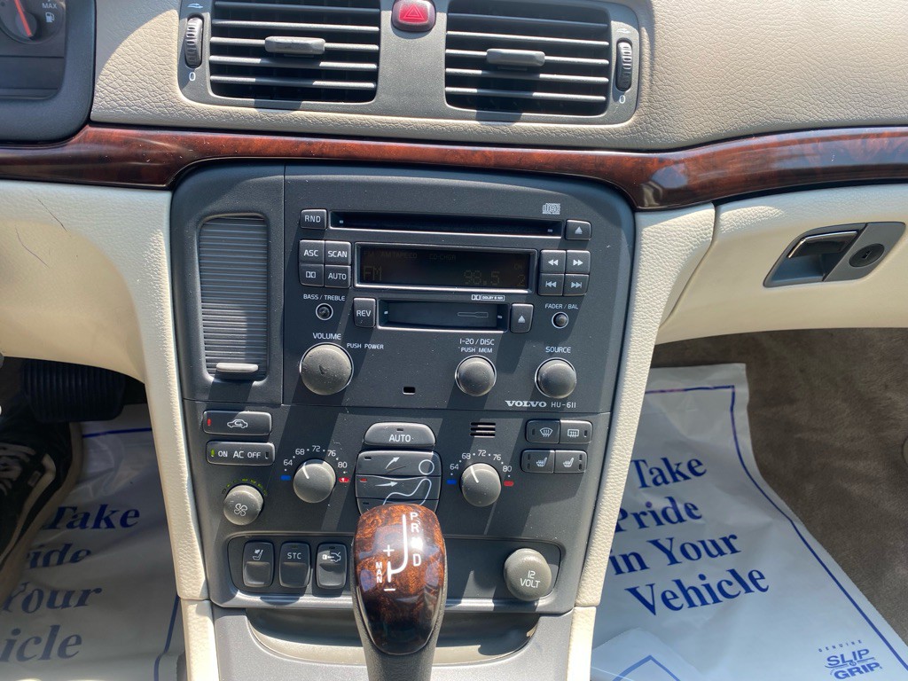 1999 Volvo S80 Image 26