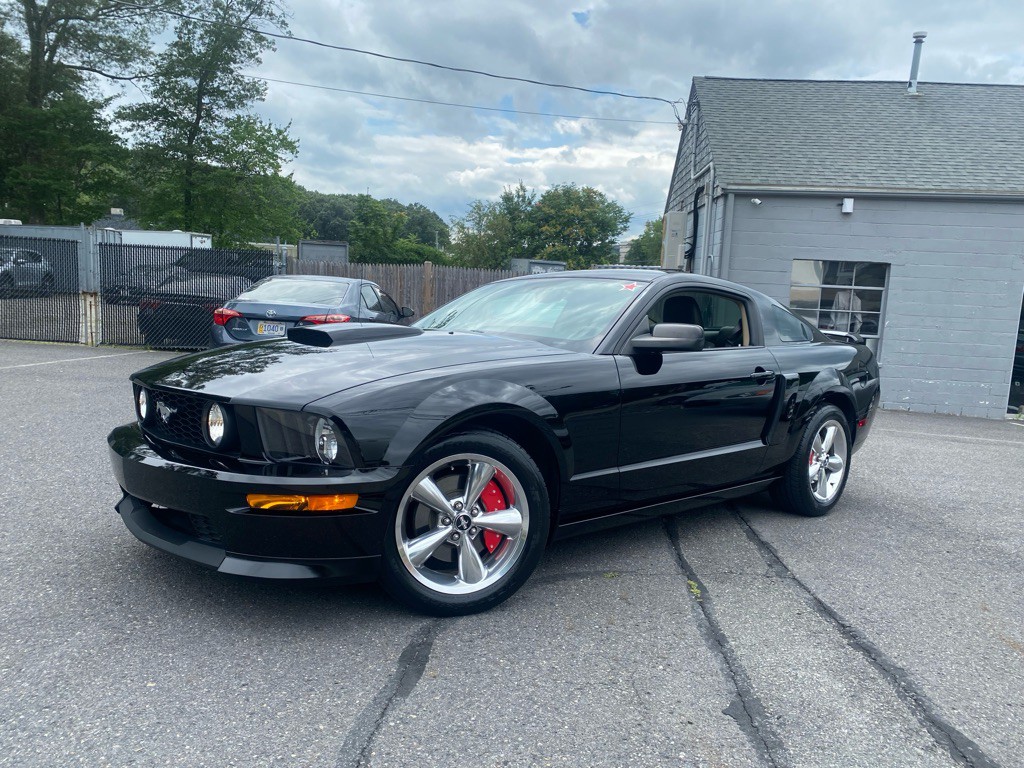 2008 Ford Mustang Image 1