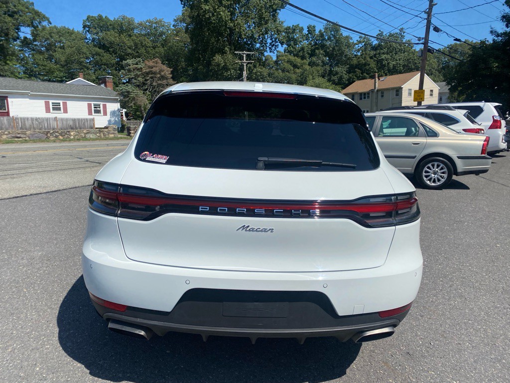 2019 Porsche Macan Image 4