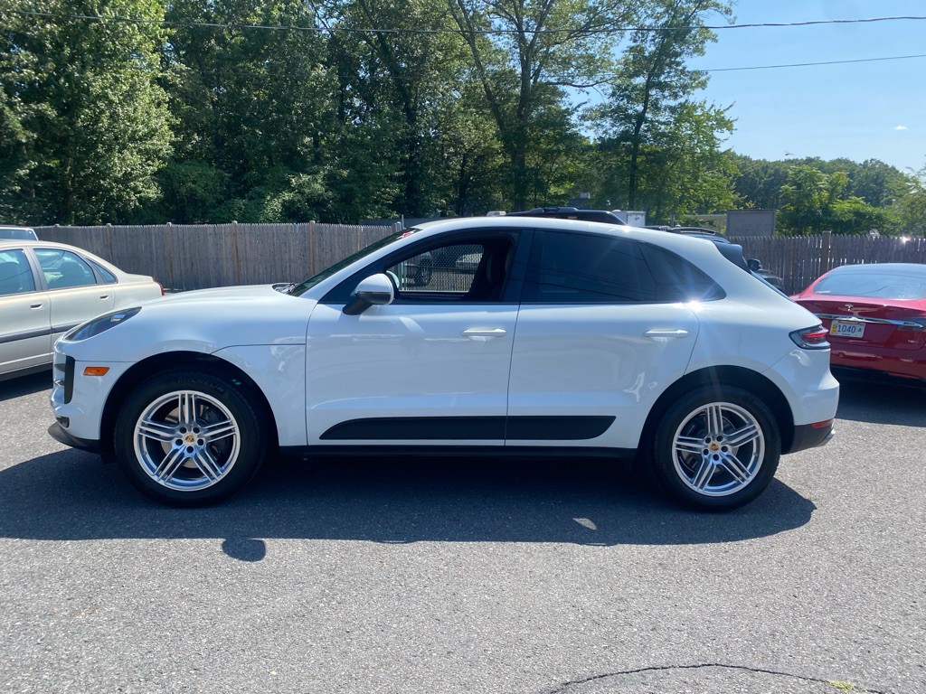 2019 Porsche Macan Image 4