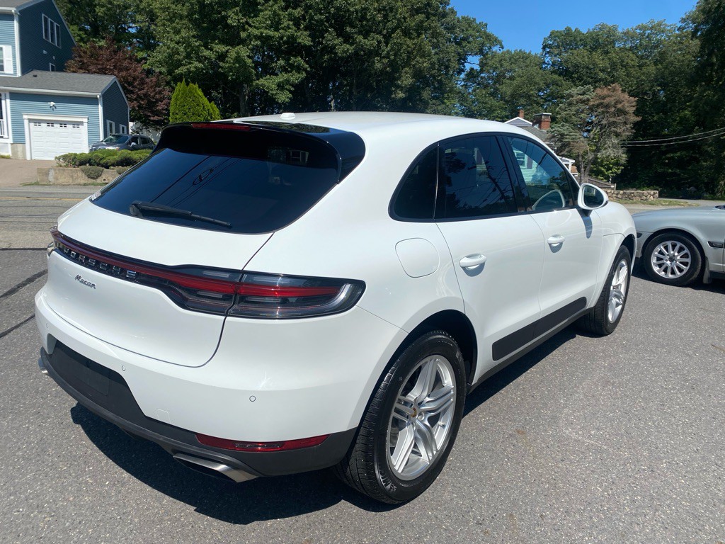 2019 Porsche Macan Image 7