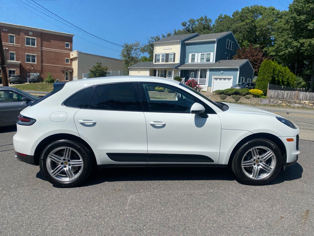 2019 Porsche Macan Image 8