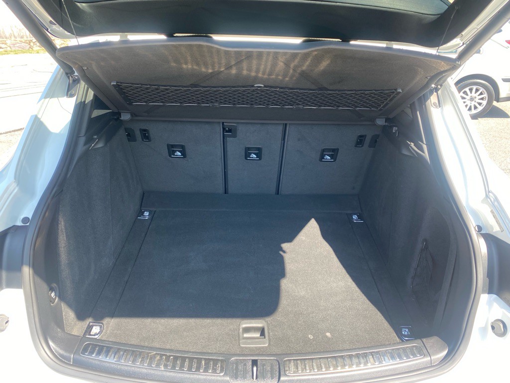 2019 Porsche Macan Image 22