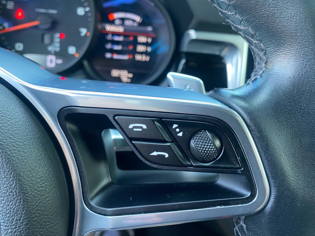 2019 Porsche Macan Image 31