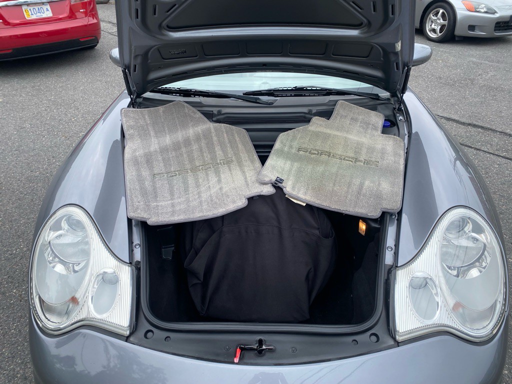 2003 Porsche 911 Image 10