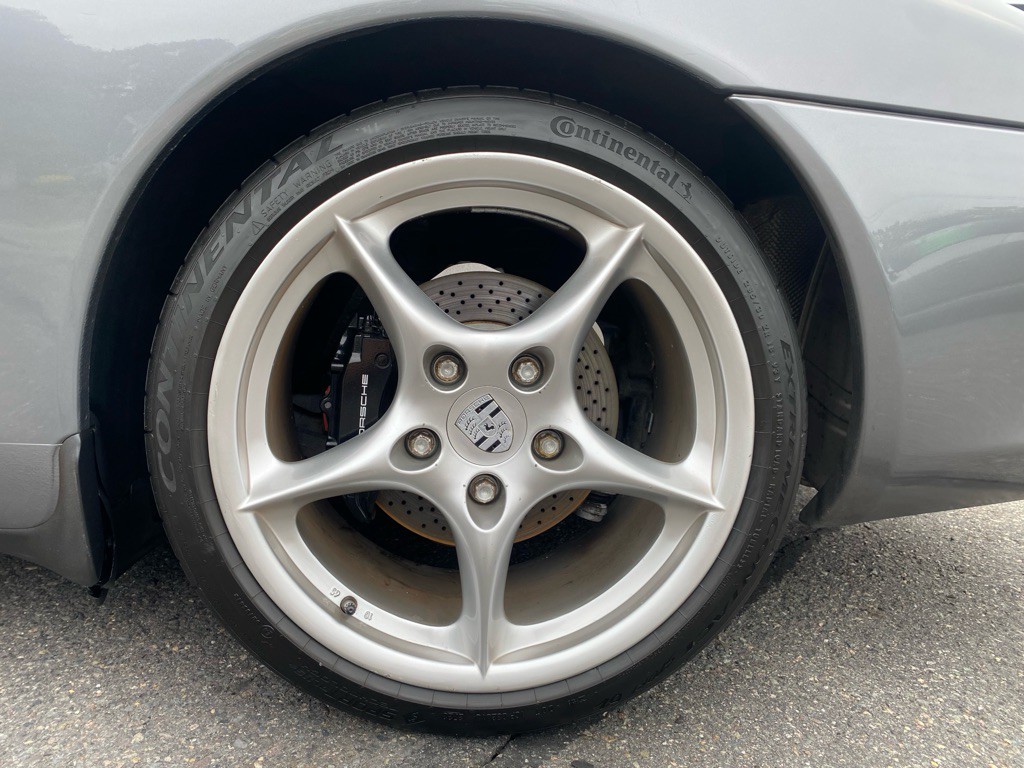 2003 Porsche 911 Image 13