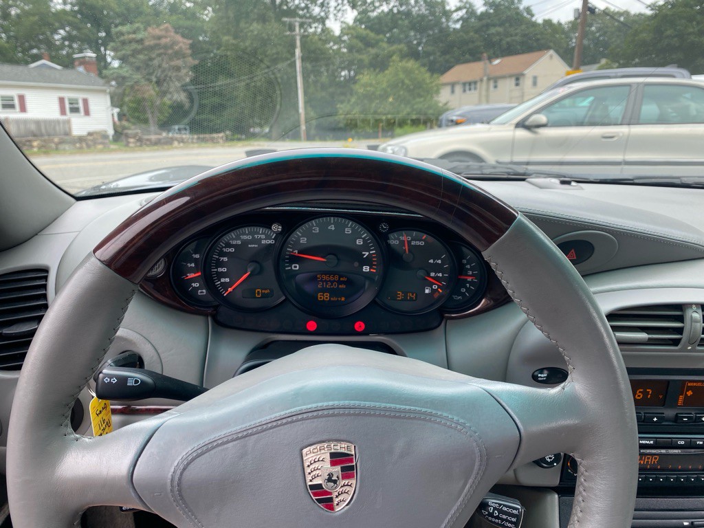 2003 Porsche 911 Image 19