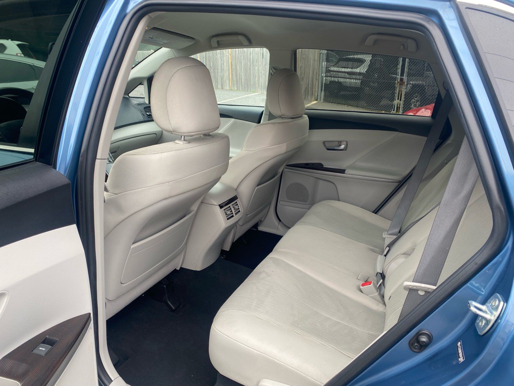 2011 Toyota Venza Image 20