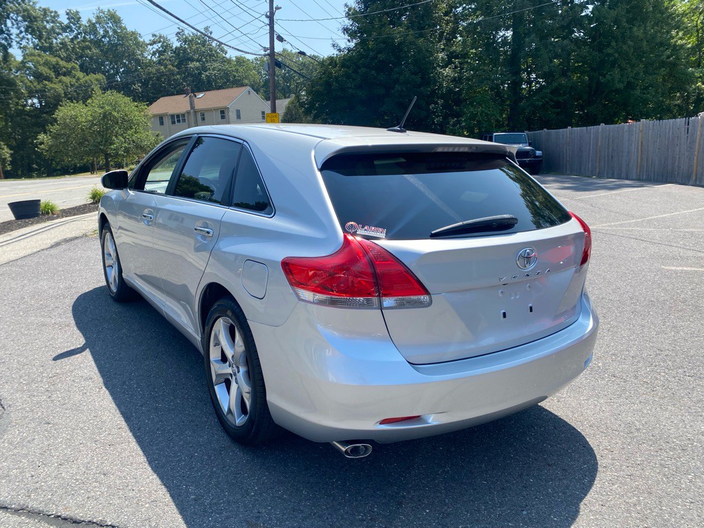 2009 Toyota Venza Image 3