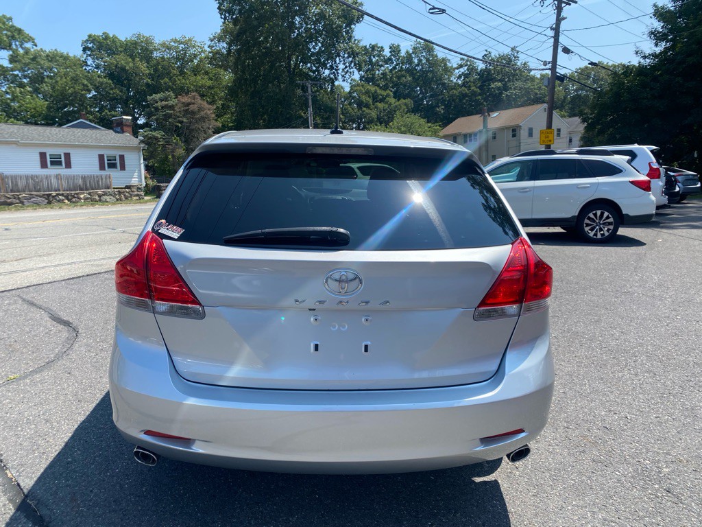 2009 Toyota Venza Image 4