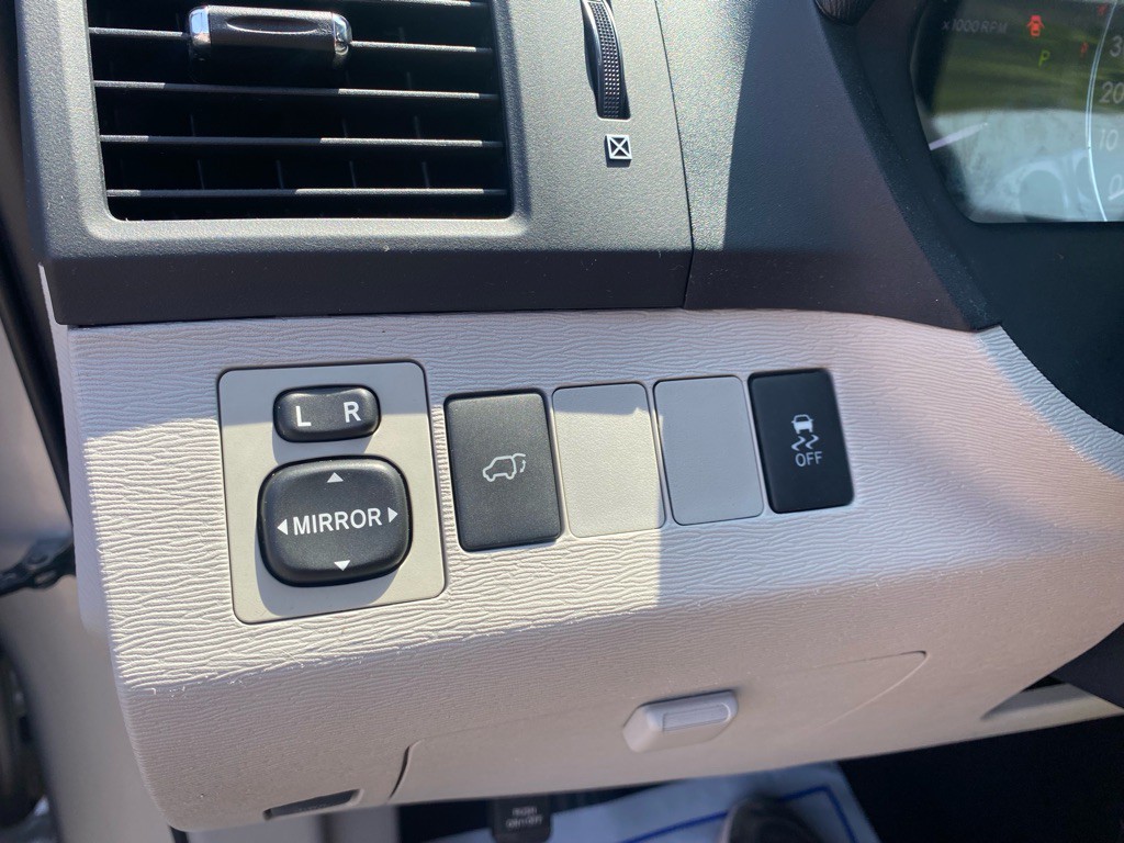 2009 Toyota Venza Image 24