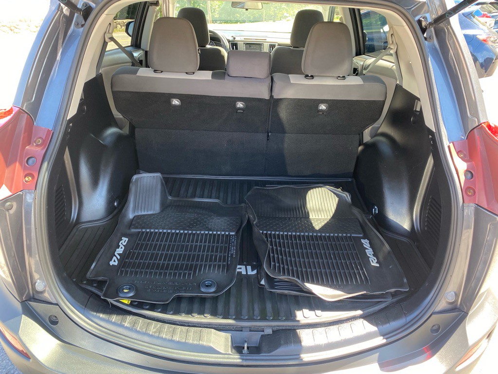 2013 Toyota Rav4 Image 9
