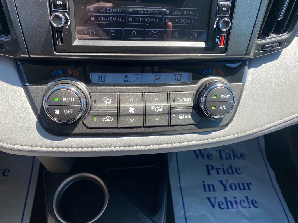 2013 Toyota Rav4 Image 21