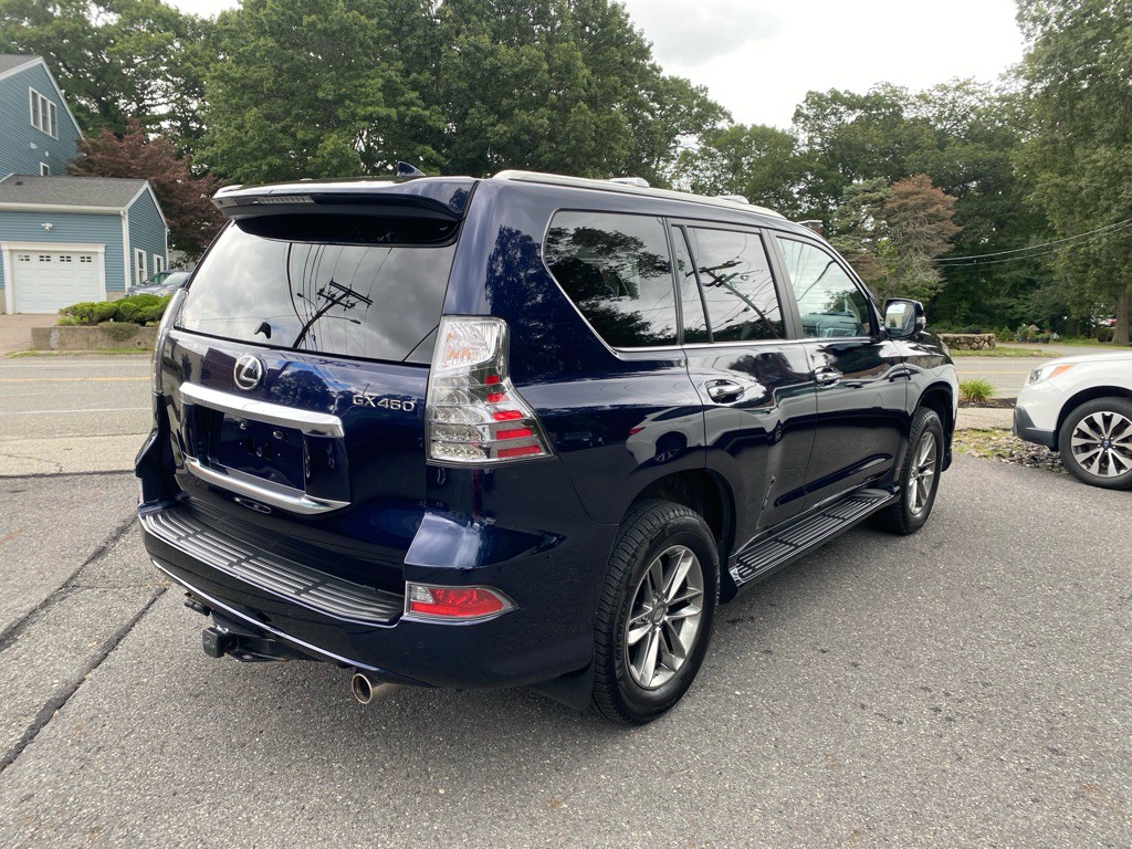 2022 Lexus GX Image 7