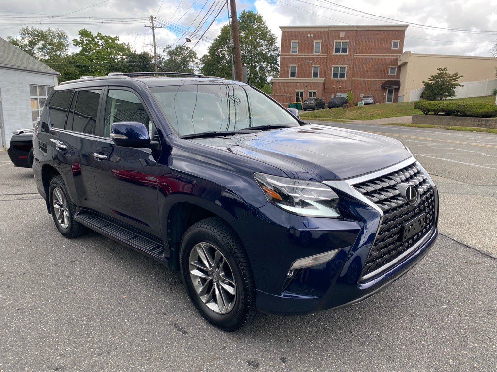 2022 Lexus GX Image 9