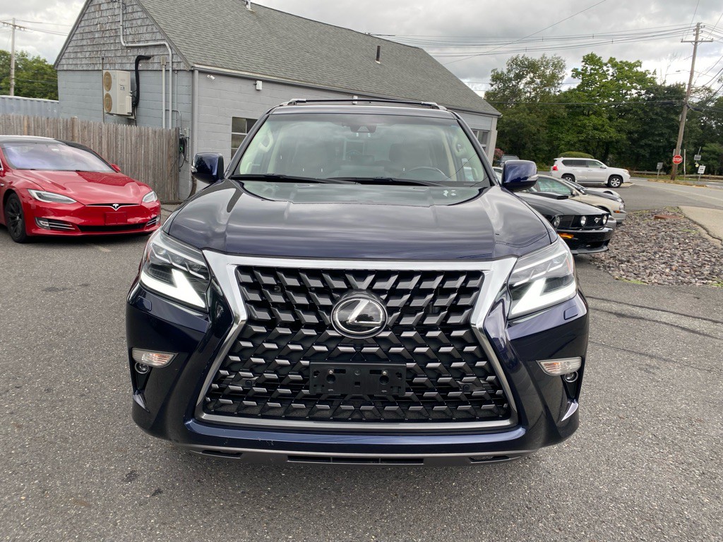 2022 Lexus GX Image 10