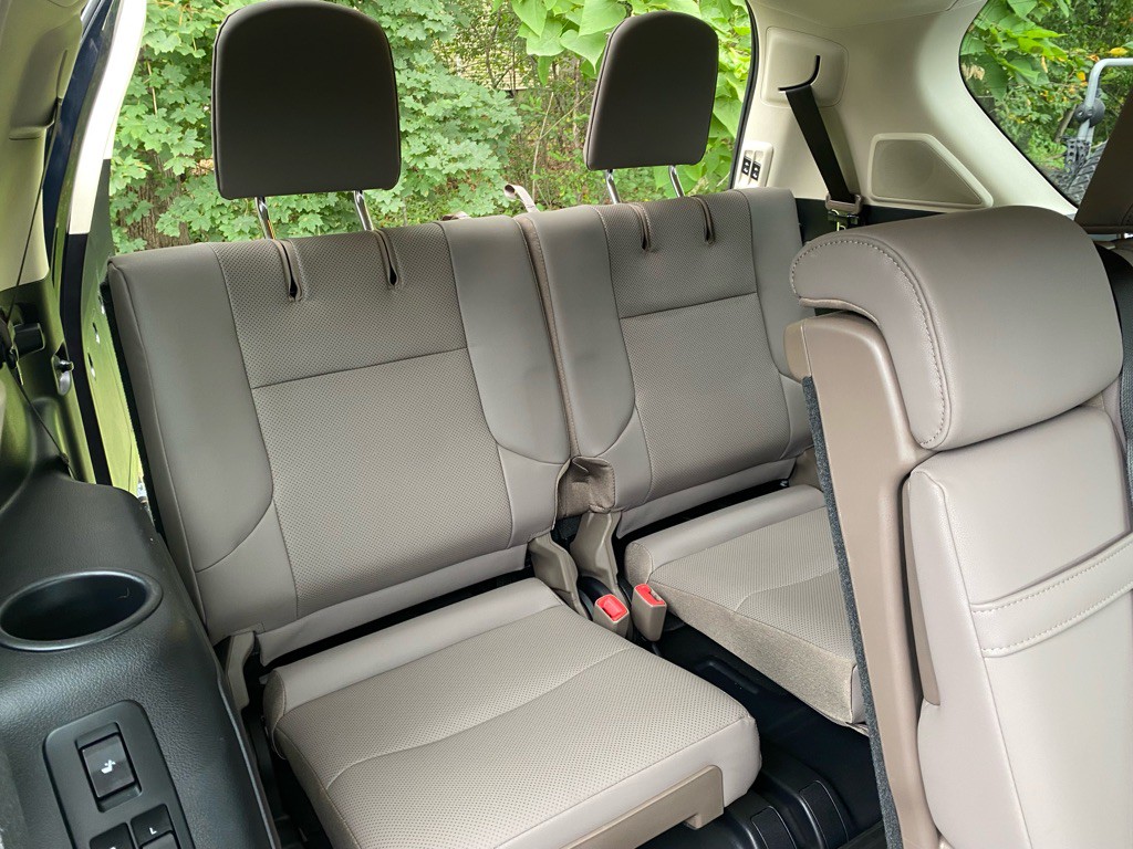 2022 Lexus GX Image 16