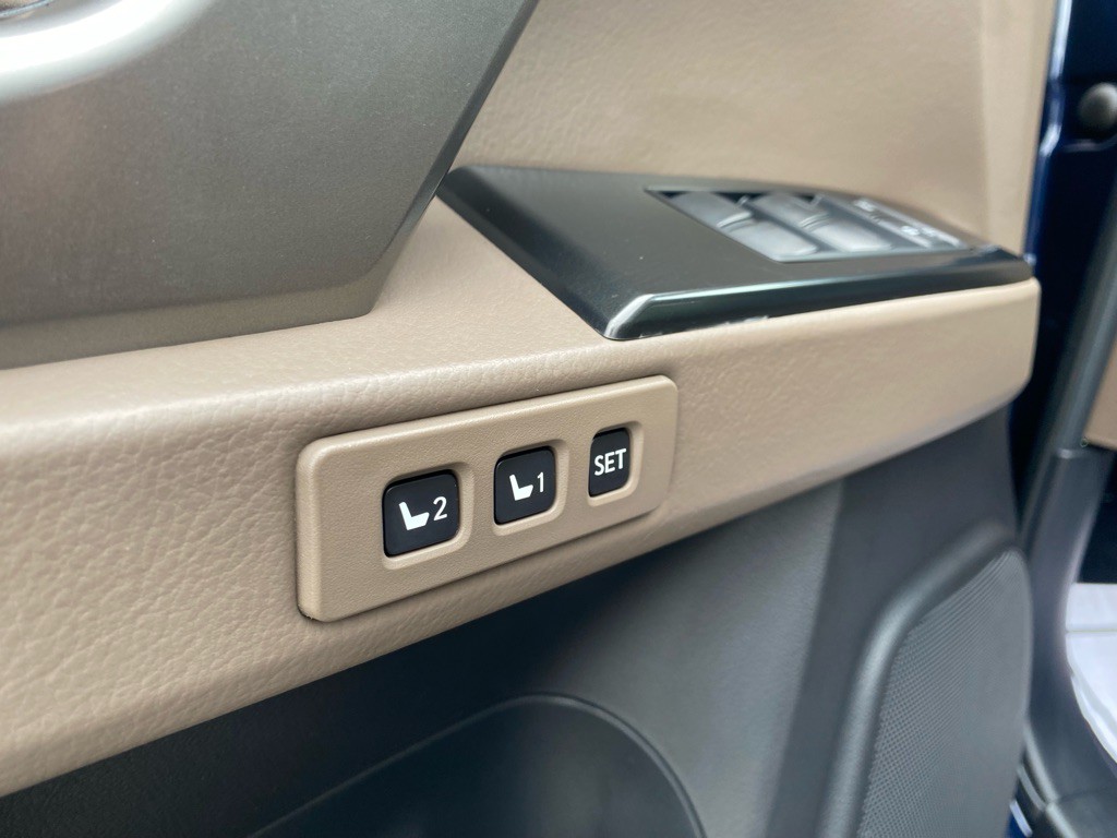 2022 Lexus GX Image 22
