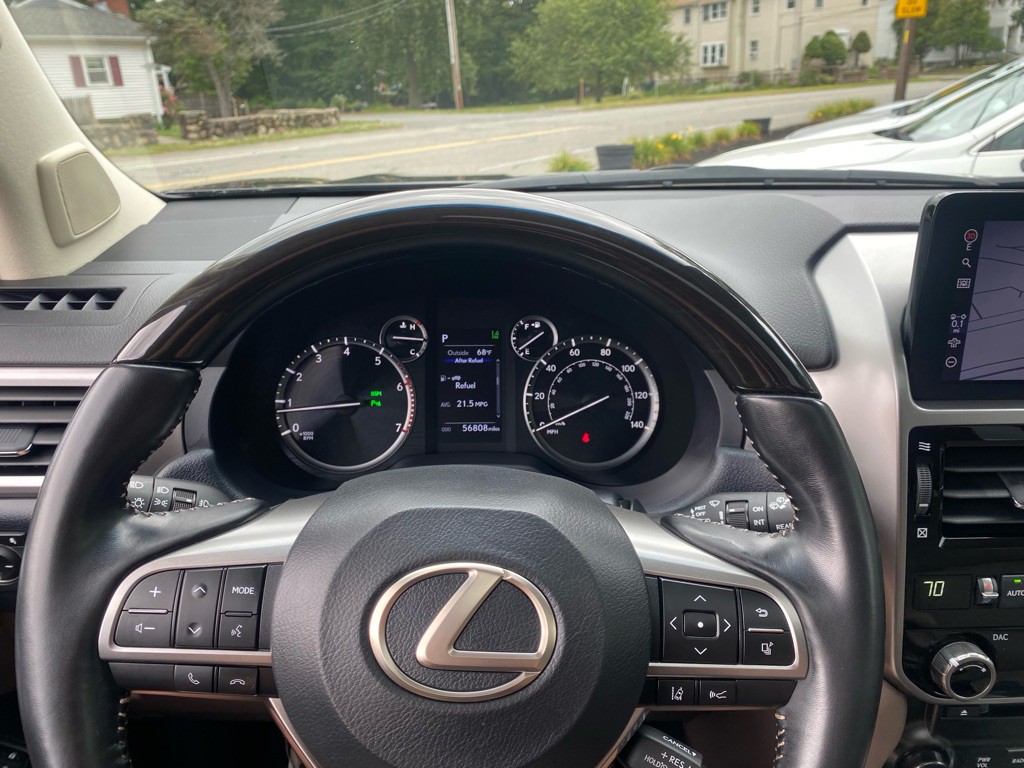 2022 Lexus GX Image 25
